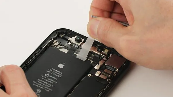 Change your iPhone Battery Yourself