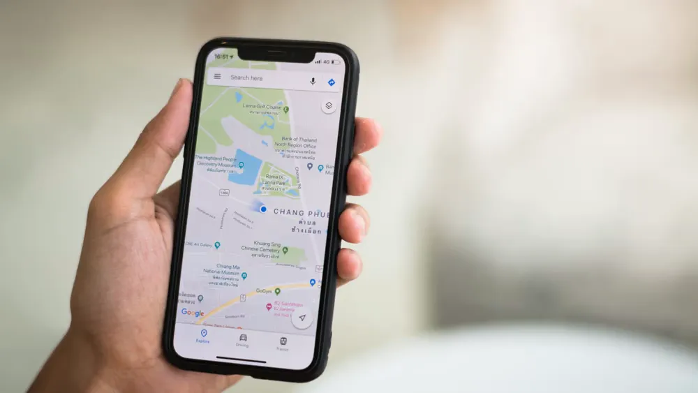 How Can I Modify The iPhone's Default Map Settings How Can I Modify The iPhone's Default Map Settings
