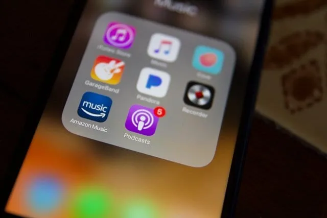 How to Use the Podcasts App on Your iPhone